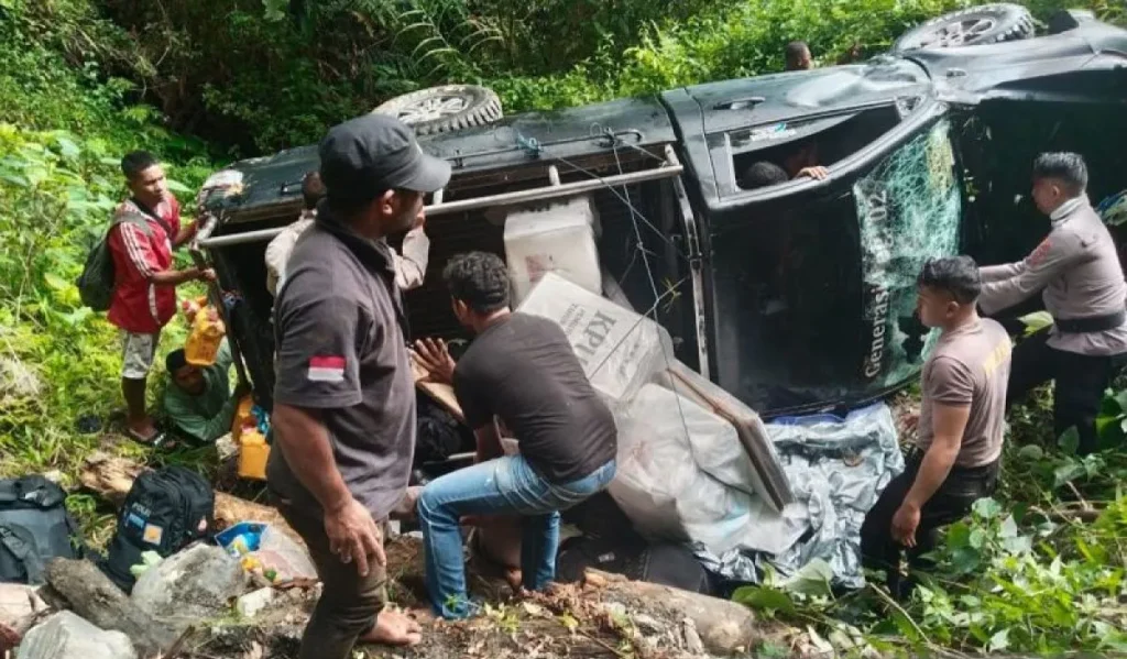 Kecelakaan Pengangkut Logistik Pilkada di Buru, Empat Polisi Luka-Luka