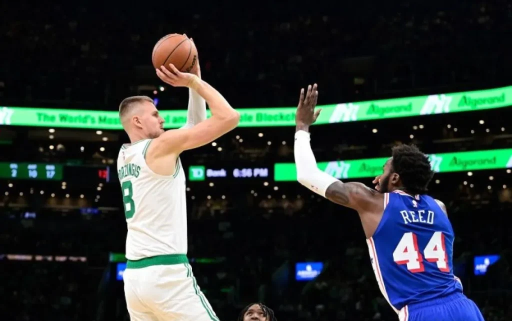 Kristaps Porzingis Kembali Tampil untuk Boston Celtics Setelah Pemulihan Cedera, Debut Musim NBA 2024-2025