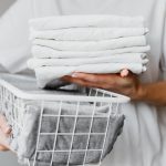 Cara Jitu Mencuci Pakaian Putih agar Tetap Cerah dan Bebas Kusam