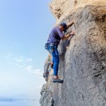 Serunya Panjat Tebing: Berolahraga Ekstrem yang Buat Adrenalin Melesat