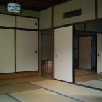 Desain Pintu Geser: Solusi Hemat Ruang dan Estetik untuk Rumah Modern