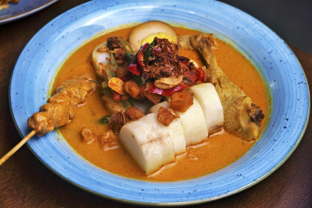 Lontong sayur