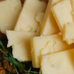 Raclette yang Lezat serta Menghangatkan Atmosfer Makan Bersama