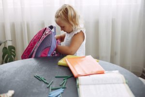 Persiapan anak masuk sekolah