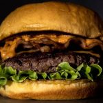 Resep Smashed Burger Rumahan yang Juicy dan Renyah
